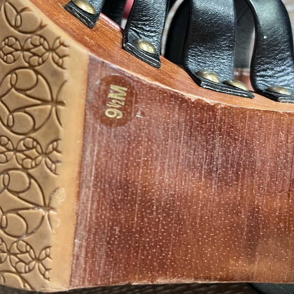 Johnston & Murphy Womens Heels - Picture 5 of 6